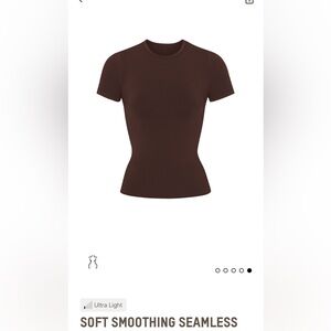 SKIMS lightly worn cocoa soft seamless T-Shirt size small